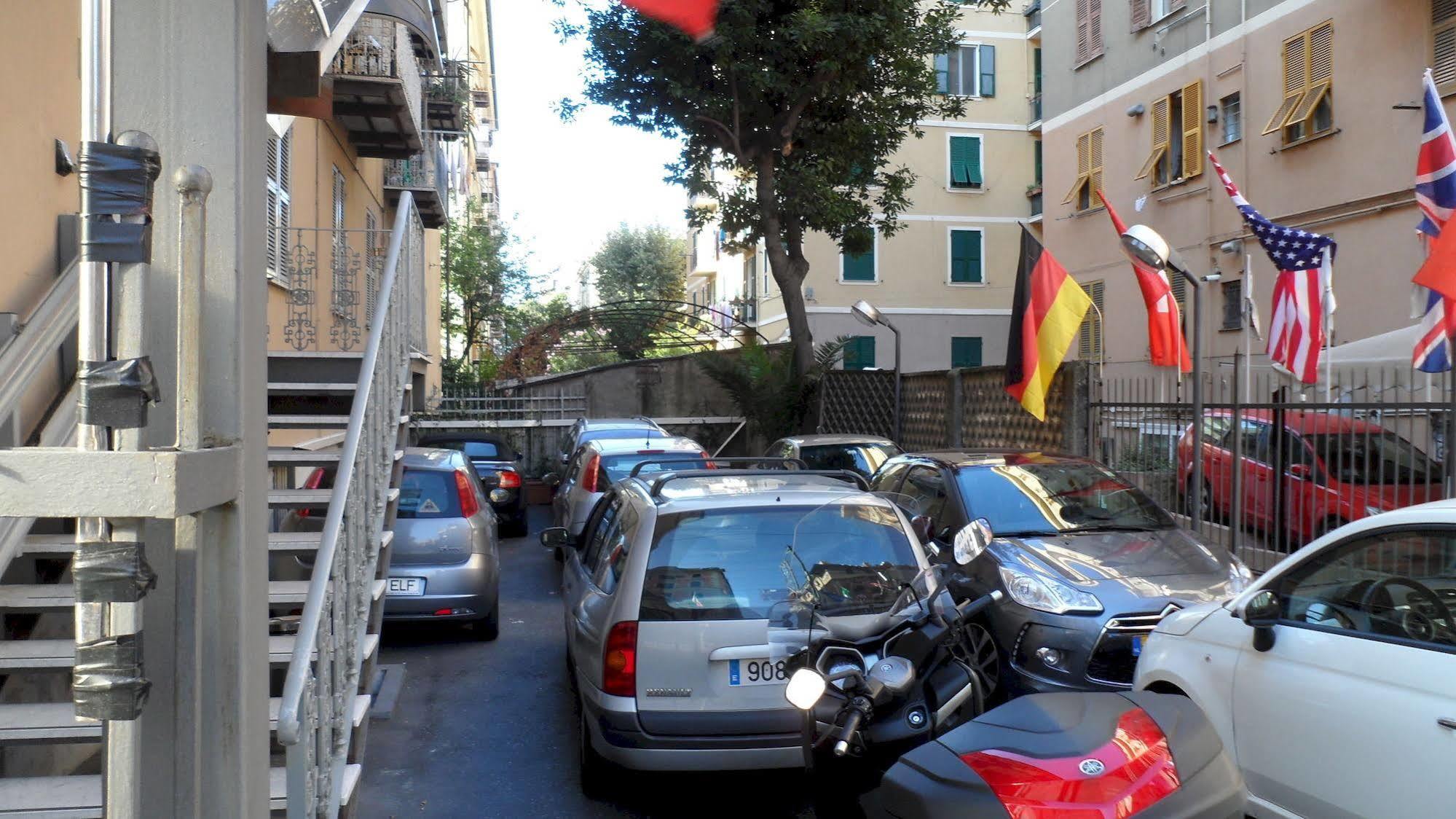 Hotel Boccascena Genoa Exterior photo